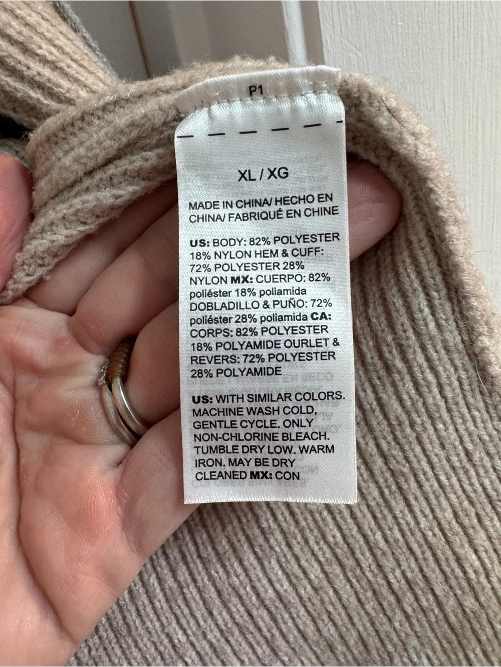 Sweater bundle - Picture 12 of 12